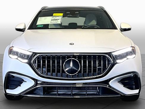 New 2026 Mercedes-Benz E 53 AMG e 4MATIC Wagon image 2