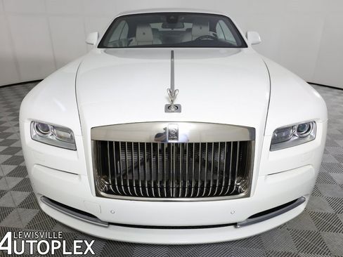 Used 2016 Rolls-Royce Wraith image 2
