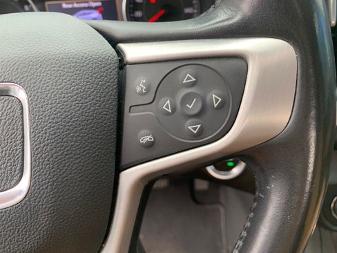 Used 2021 GMC Terrain SLT AWD/4WD image 9