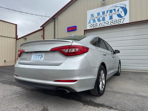 Used 2017 Hyundai Sonata SE image 18