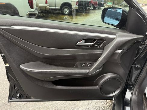 Used 2011 Acura ZDX w/ Technology Package image 17