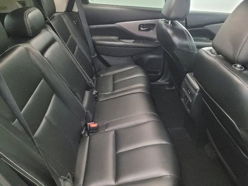 Used 2023 Nissan Murano SV image 19