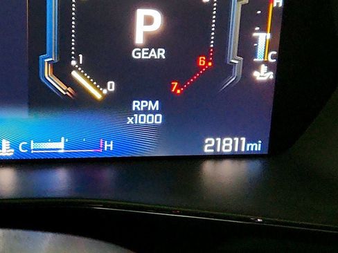 Used 2025 Chevrolet Colorado ZR2 w/ Technology Package image 16