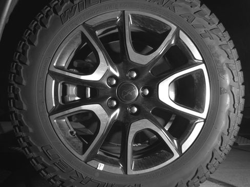 Used 2025 Jeep Compass Trailhawk AWD/4WD image 12