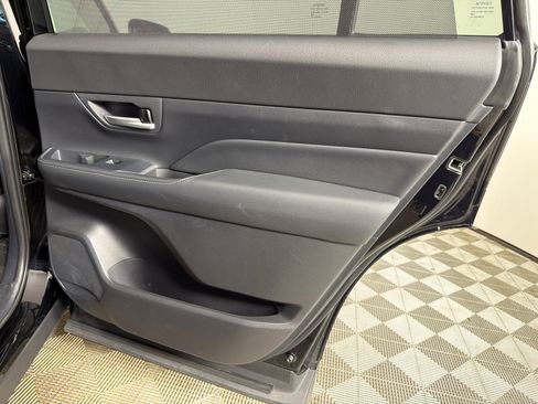 Used 2024 Toyota Grand Highlander AWD image 17