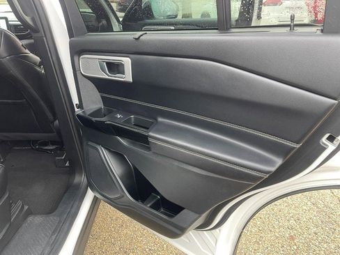 Used 2021 Ford Explorer ST w/ ST Street Pack image 11