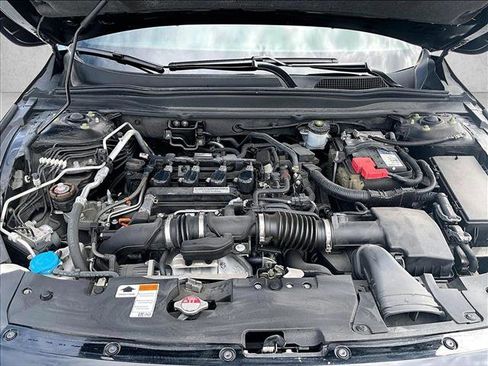 Used 2019 Honda Accord Sport image 11