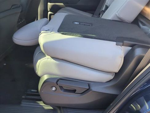 New 2025 Honda Pilot EX-L image 4