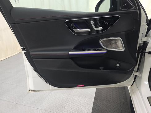 Used 2025 Mercedes-Benz C 43 AMG 4MATIC Sedan image 3