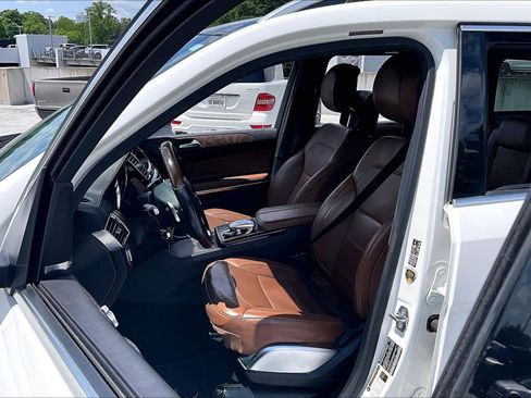 Used 2019 Mercedes-Benz GLS 550 4MATIC image 8