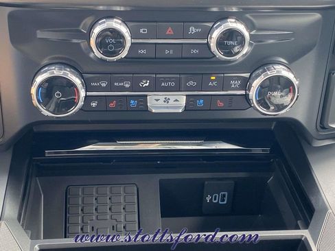 New 2026 Ford F250 Lariat image 30