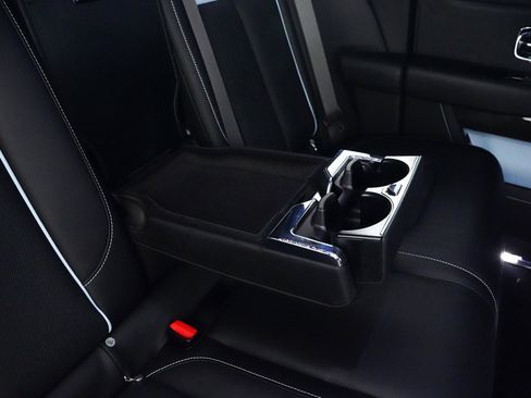 Used 2024 Rolls-Royce Cullinan Black Badge image 56