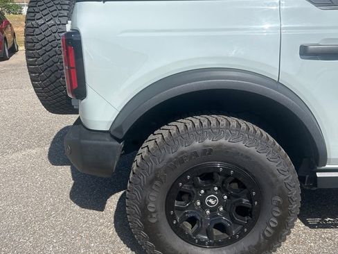 Used 2024 Ford Bronco Wildtrak AWD/4WD image 3