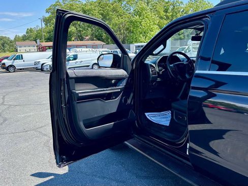 Used 2019 Ford Expedition Max XLT AWD/4WD image 14