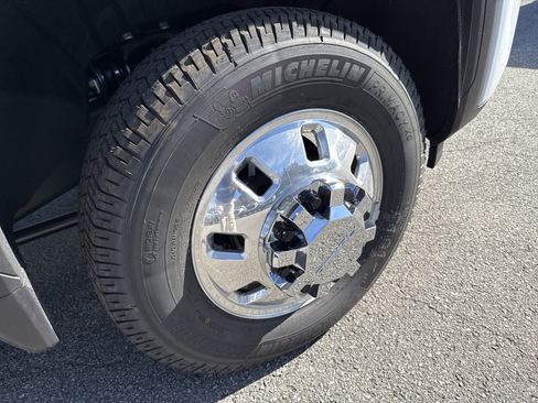 New 2026 GMC Sierra 3500 Denali w/ Denali Reserve Package image 22