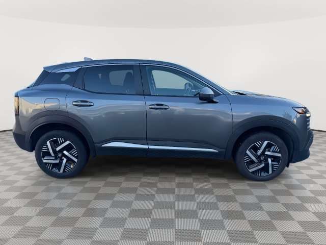 Used 2025 Nissan Kicks SV FWD image 5