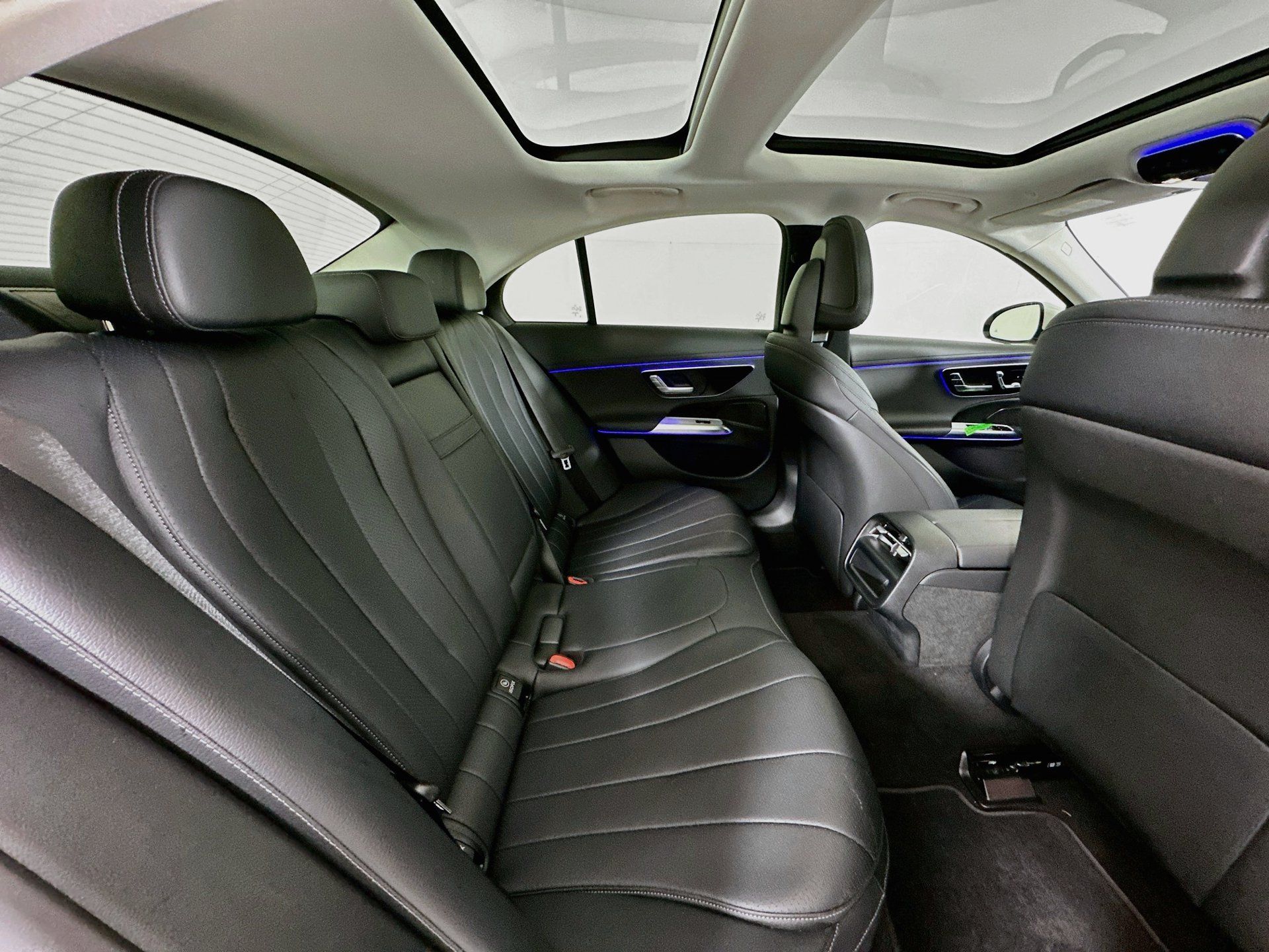 Certified 2025 Mercedes-Benz E 350 Sedan image 30