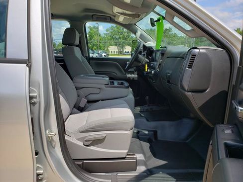 Used 2017 Chevrolet Silverado 2500 W/T AWD/4WD image 17