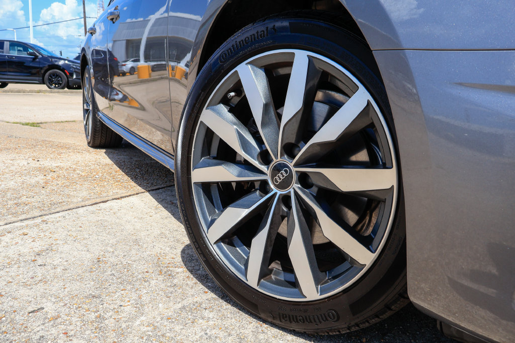 Used 2022 Audi A4 2.0T Premium Plus AWD/4WD image 27