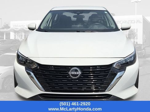 Used 2024 Nissan Sentra SV FWD image 5