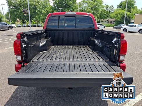 Used 2023 Toyota Tacoma SR AWD/4WD image 28