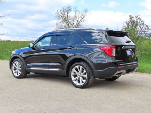 Used 2023 Ford Explorer Platinum w/ Technology Package AWD/4WD image 31