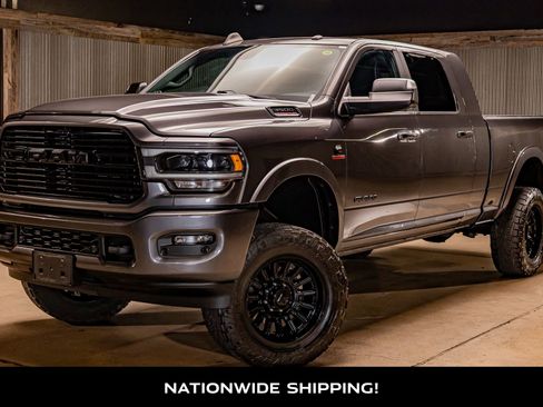 Used 2022 RAM 3500 Laramie w/ Night Edition image 4