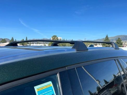 Used 2023 Toyota Highlander Limited image 9