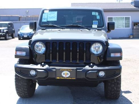 Used 2022 Jeep Wrangler Unlimited Sport AWD/4WD image 2