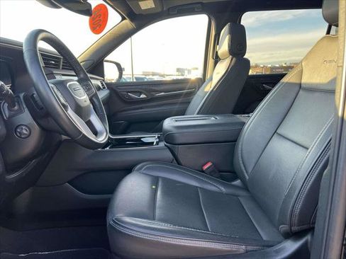 Used 2024 GMC Yukon XL Denali image 18