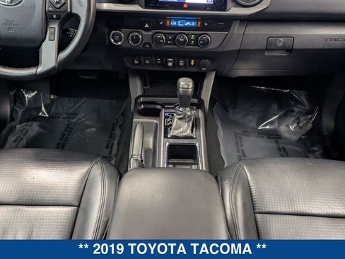 Used 2019 Toyota Tacoma TRD Off-Road image 19
