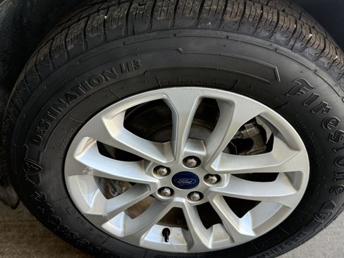 Used 2021 Ford Escape SE FWD image 31