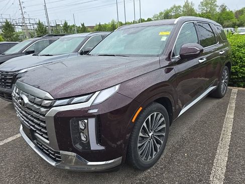 Used 2024 Hyundai Palisade Calligraphy image 4