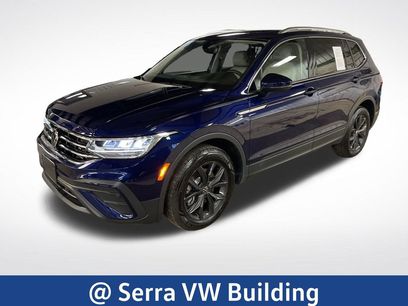 Certified 2024 Volkswagen Tiguan SE w/ Panoramic Sunroof Package