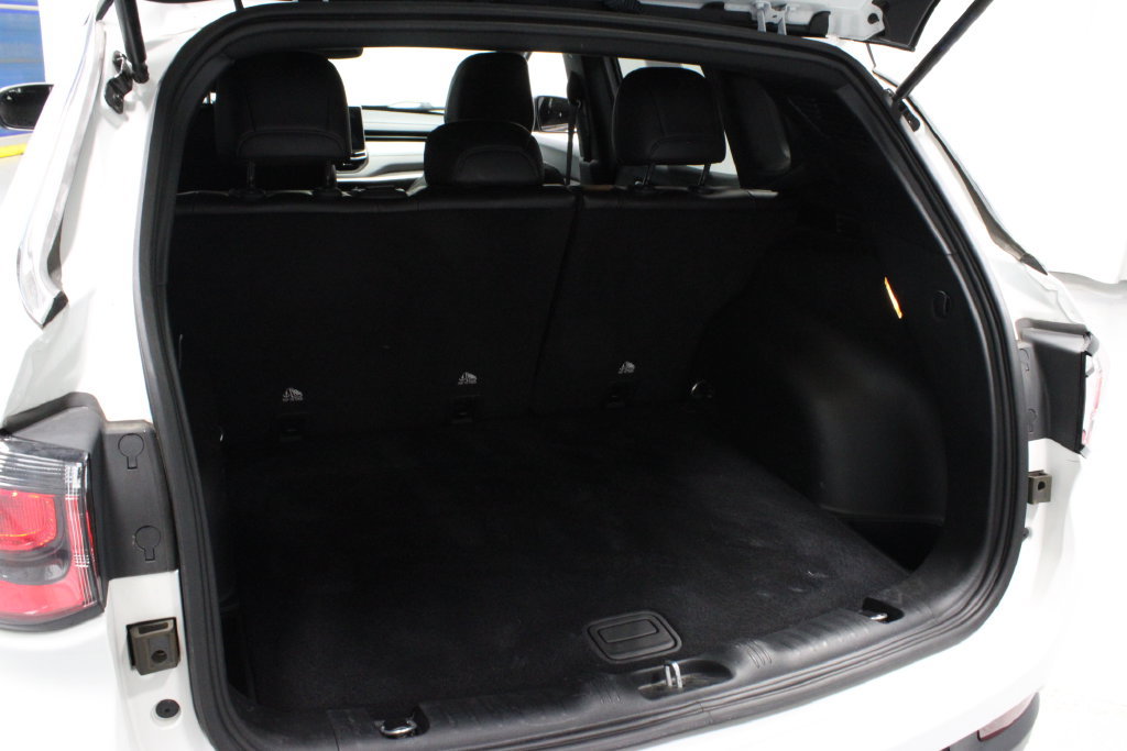 Used 2023 Jeep Compass Limited AWD/4WD image 12