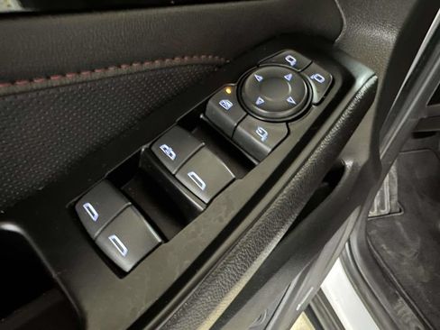 Used 2023 Chevrolet Traverse RS AWD/4WD image 20