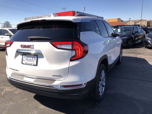Used 2022 GMC Terrain SLT image 5