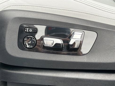 New 2026 BMW X5 xDrive50e image 26