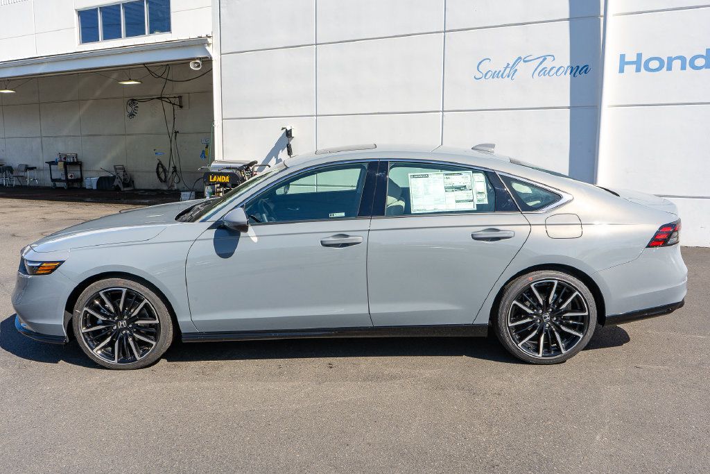 New 2026 Honda Accord Touring image 9