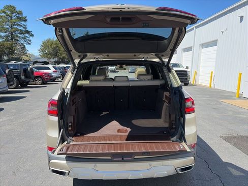 Used 2019 BMW X5 xDrive40i w/ Executive Package image 10