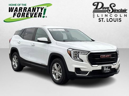 Used 2023 GMC Terrain SLE image 1