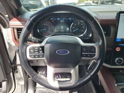 Used 2024 Ford Expedition Limited RWD image 20