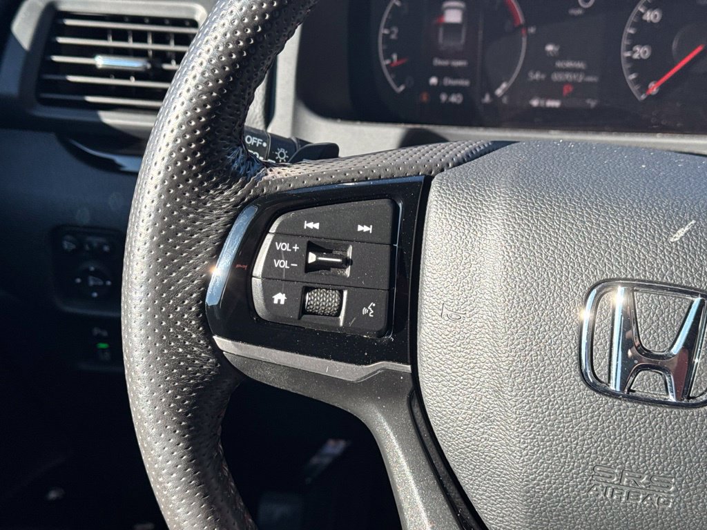 Used 2025 Honda Ridgeline Black Edition image 29