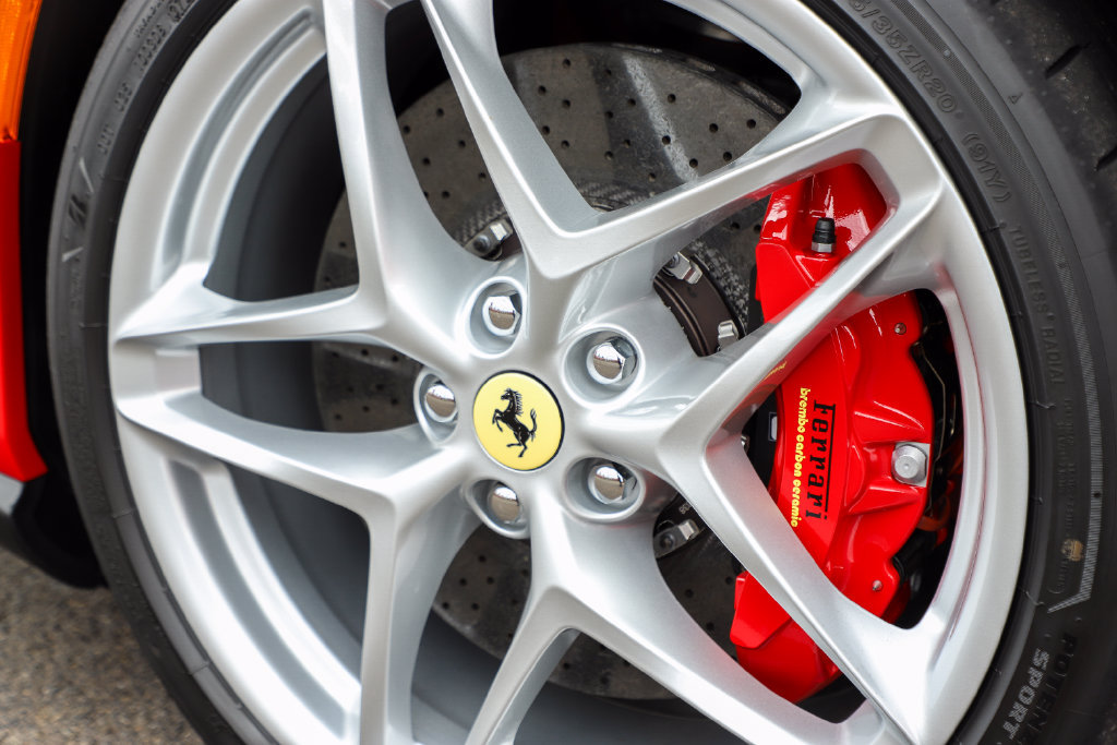 Certified 2026 Ferrari Roma Spider RWD image 22
