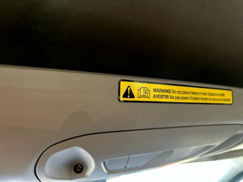 Used 2021 Ford Transit Connect XLT image 20