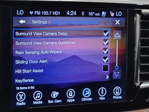 Used 2017 Chrysler Pacifica Limited FWD image 71