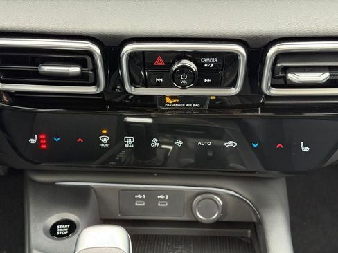 New 2026 Nissan Sentra SR w/ SR Premium Package FWD image 25