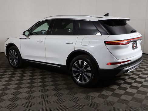 Used 2022 Lincoln Corsair Reserve w/ Elements Package image 15