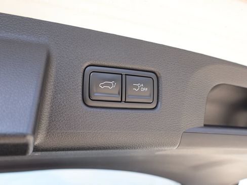 Used 2025 Kia Telluride S FWD image 16