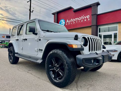 Used 2020 Jeep Wrangler Unlimited Sahara image 1
